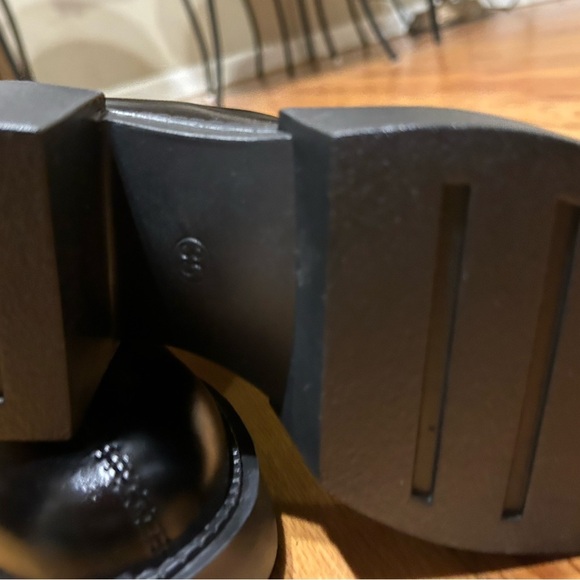 Black boots- brand new - Picture 3 of 4